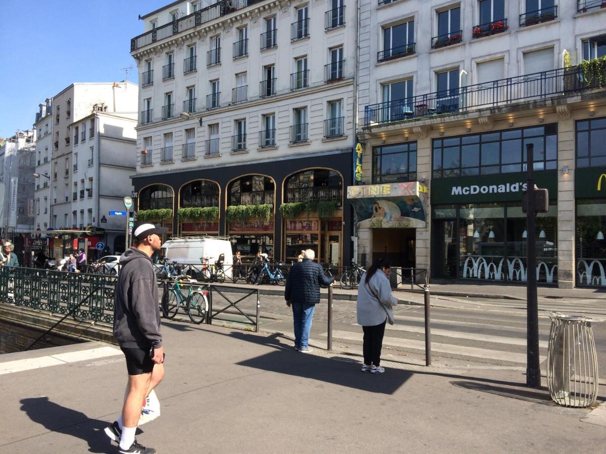 Studio Pigalle De 25 M2 - 2 Lits Simples Type Gigogne Pour 2 Personnes - Coeur Touristique De Paris - 2 Minutes De La Station Metro Pigalle ,Petit Train Vers La Butte Montmartre-Cabarets Moulin Rouge,Chez Michou-Restaurants Bouillon Pigalle,Berliner ภายนอก รูปภาพ