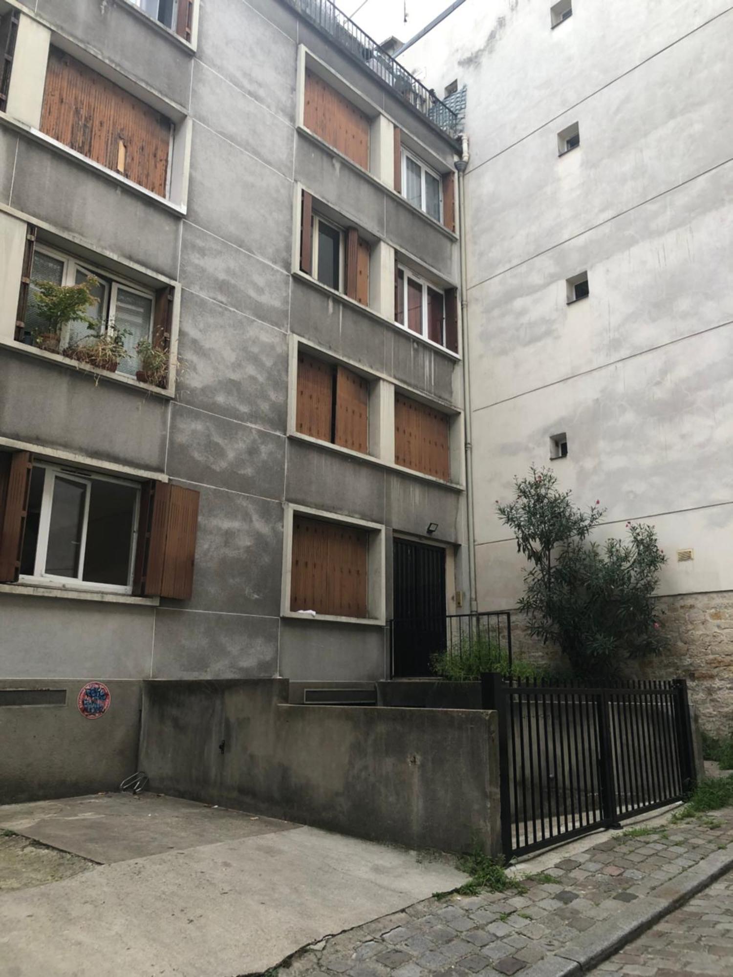 Studio Pigalle De 25 M2 - 2 Lits Simples Type Gigogne Pour 2 Personnes - Coeur Touristique De Paris - 2 Minutes De La Station Metro Pigalle ,Petit Train Vers La Butte Montmartre-Cabarets Moulin Rouge,Chez Michou-Restaurants Bouillon Pigalle,Berliner ภายนอก รูปภาพ