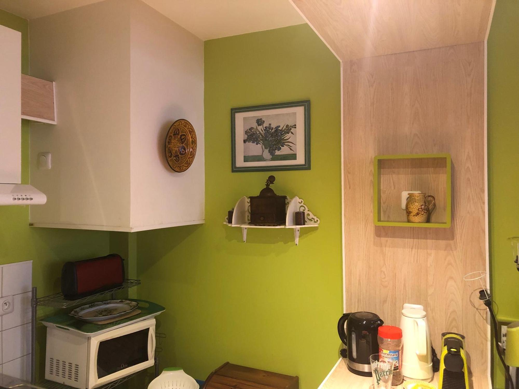 Studio Pigalle De 25 M2 - 2 Lits Simples Type Gigogne Pour 2 Personnes - Coeur Touristique De Paris - 2 Minutes De La Station Metro Pigalle ,Petit Train Vers La Butte Montmartre-Cabarets Moulin Rouge,Chez Michou-Restaurants Bouillon Pigalle,Berliner ภายนอก รูปภาพ