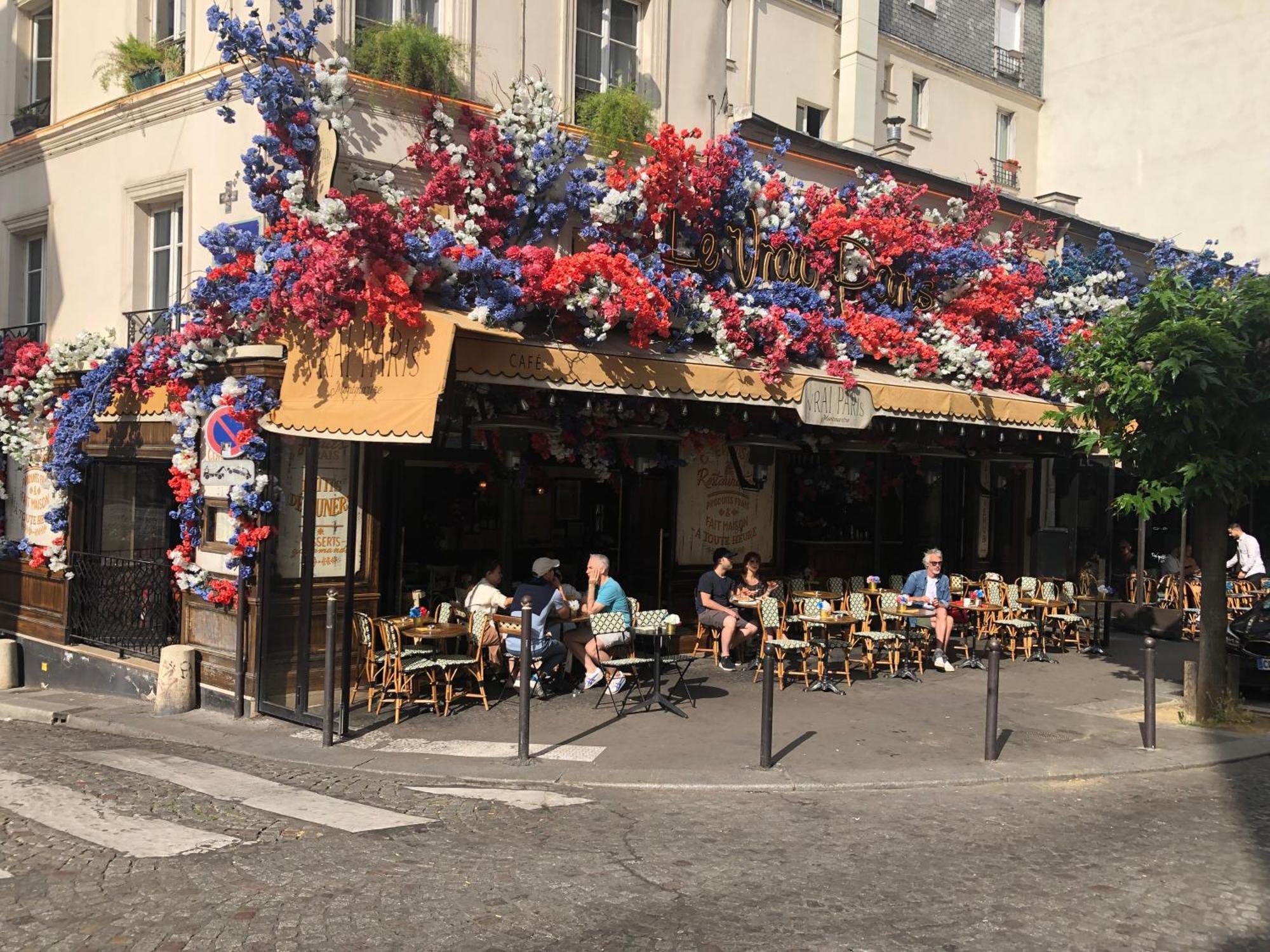 Studio Pigalle De 25 M2 - 2 Lits Simples Type Gigogne Pour 2 Personnes - Coeur Touristique De Paris - 2 Minutes De La Station Metro Pigalle ,Petit Train Vers La Butte Montmartre-Cabarets Moulin Rouge,Chez Michou-Restaurants Bouillon Pigalle,Berliner ภายนอก รูปภาพ